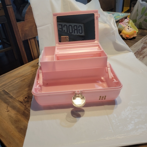 Caboodle original white top pink bottom with sparkle gold latch and handle - Picture 9 of 9